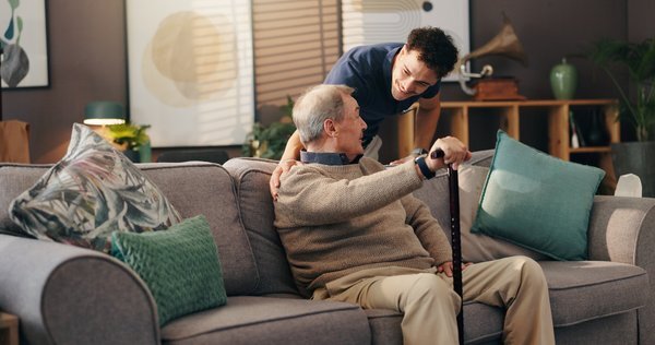 How to Choose Assisted Living in Knoxville, TN: 8 Must-Ask Questions